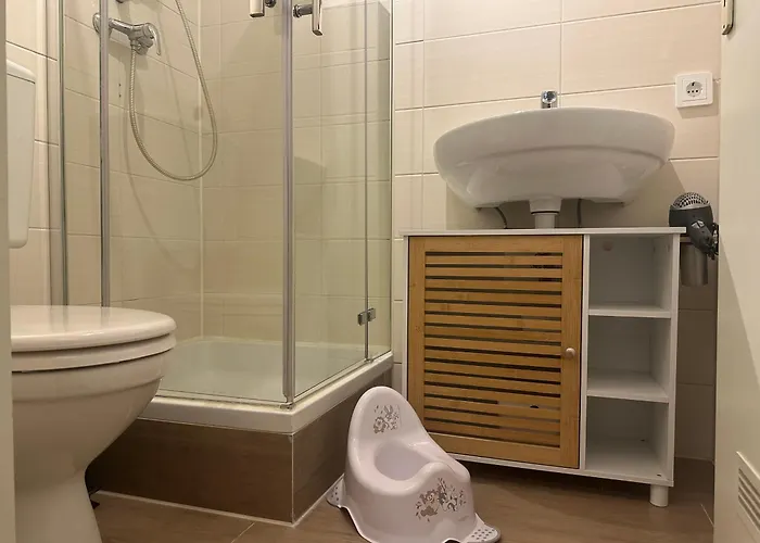 Gemuetliches Im Bayerischen Wald Mit Balkon, Pool & Sauna